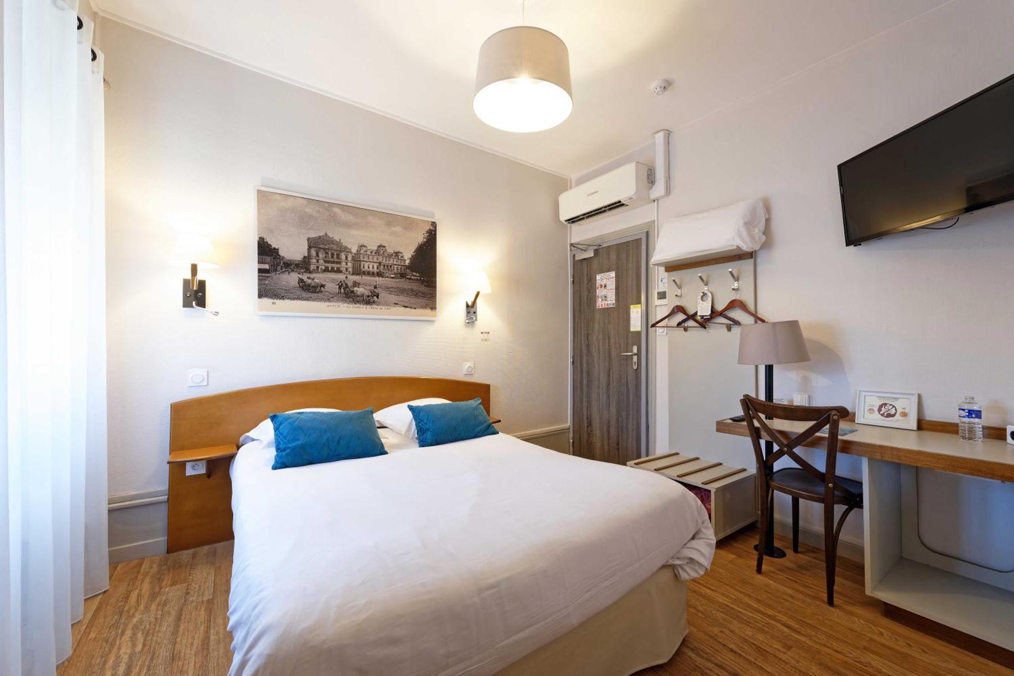 Contact Hotel Du Commerce Et Son Restaurant Cote A Cote Autun ห้อง รูปภาพ