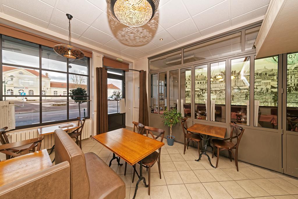 Contact Hotel Du Commerce Et Son Restaurant Cote A Cote Autun ภายนอก รูปภาพ