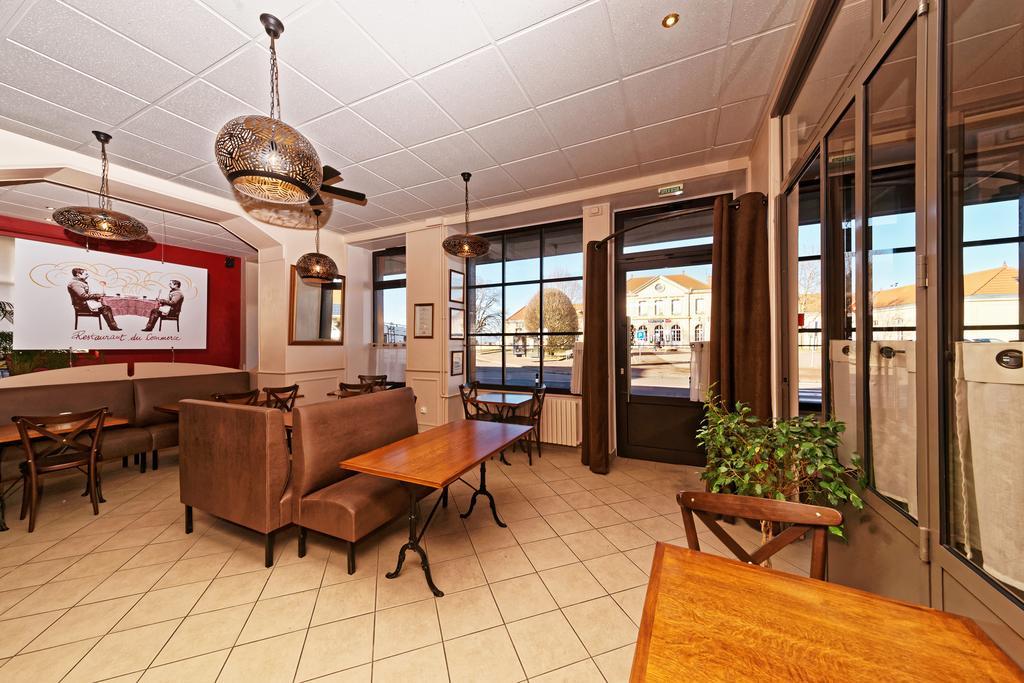 Contact Hotel Du Commerce Et Son Restaurant Cote A Cote Autun ภายนอก รูปภาพ