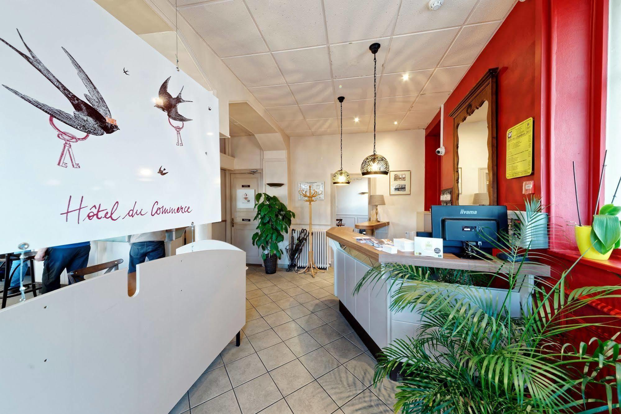 Contact Hotel Du Commerce Et Son Restaurant Cote A Cote Autun ภายนอก รูปภาพ