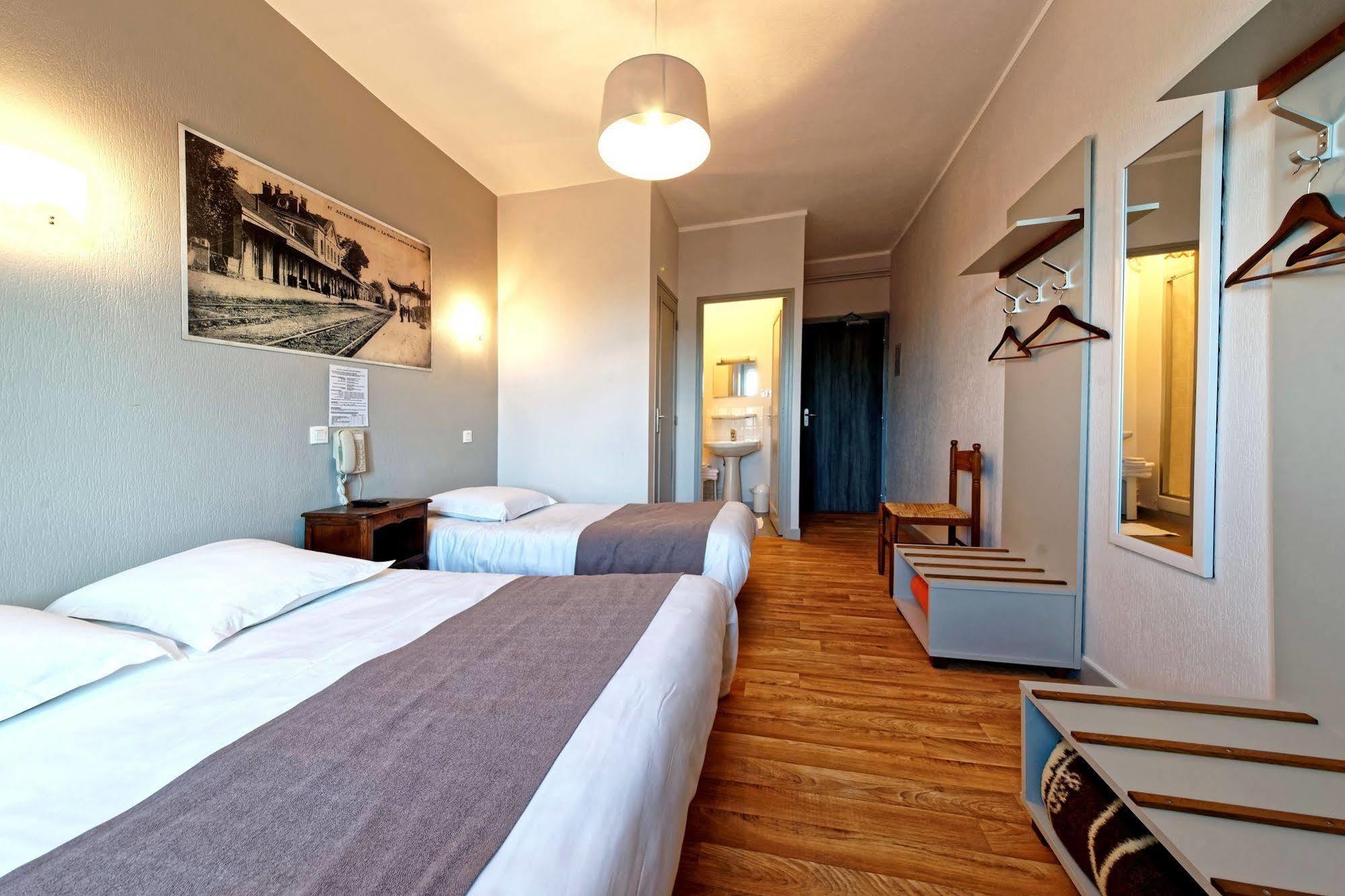 Contact Hotel Du Commerce Et Son Restaurant Cote A Cote Autun ภายนอก รูปภาพ